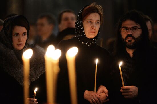 Memorial service for singer Yelena Obraztsova