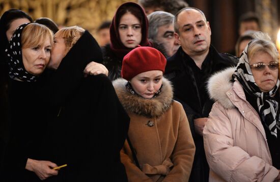 Memorial service for singer Yelena Obraztsova