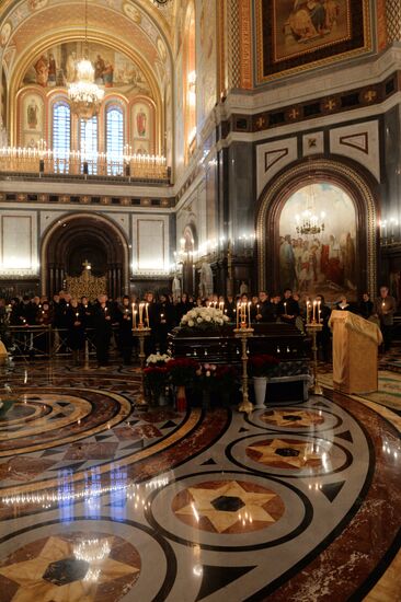 Memorial service for singer Yelena Obraztsova