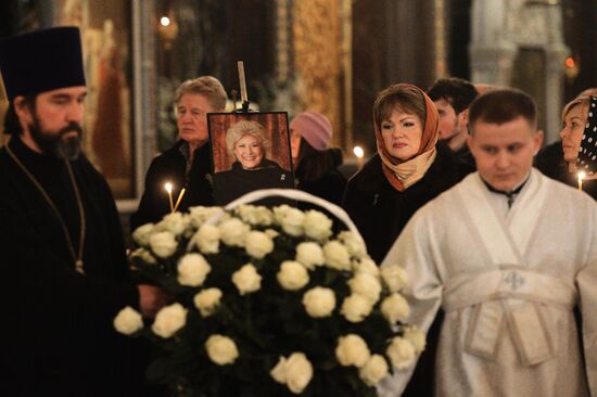 Memorial service for singer Yelena Obraztsova