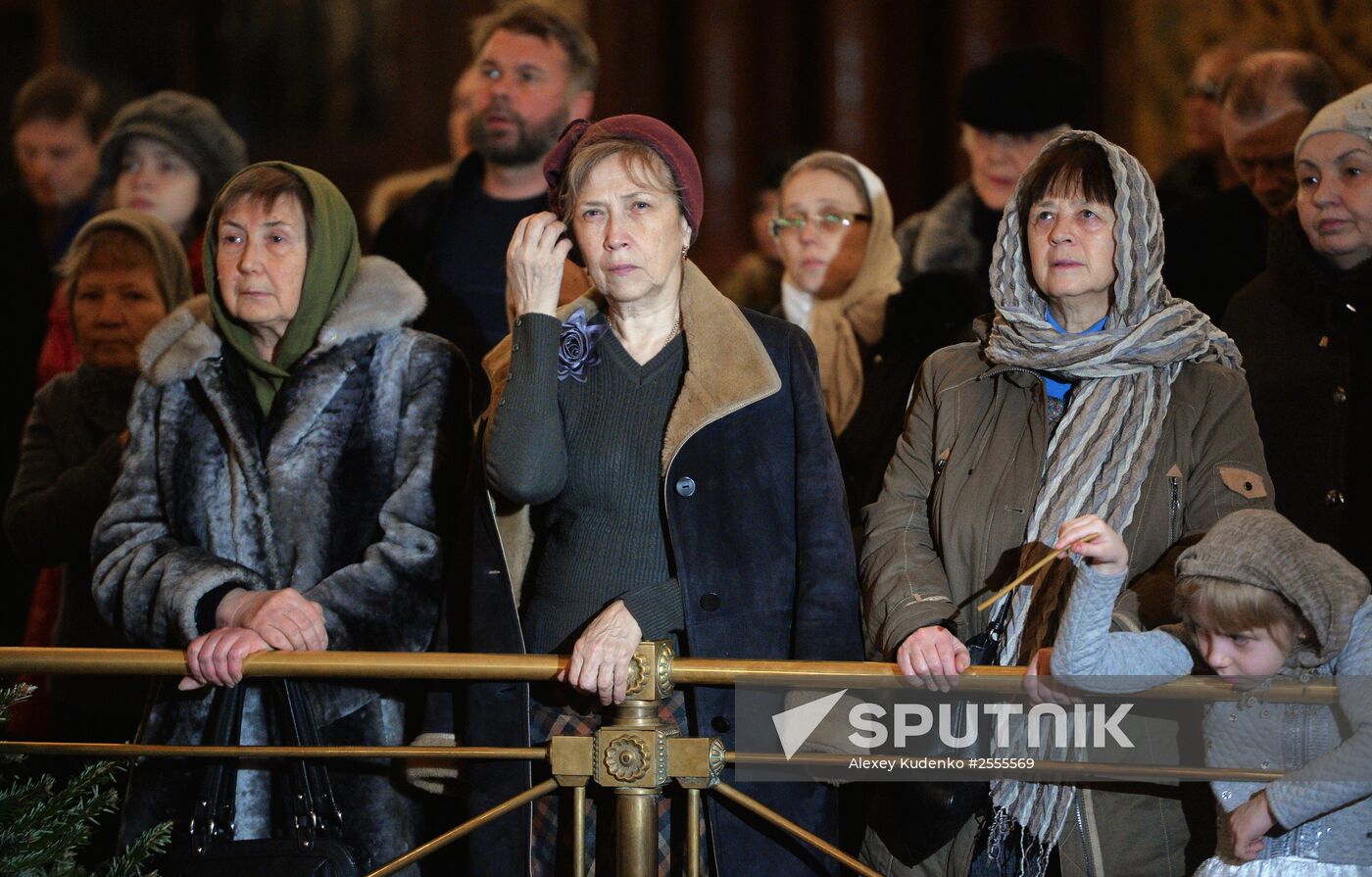 Memorial service for singer Yelena Obraztsova