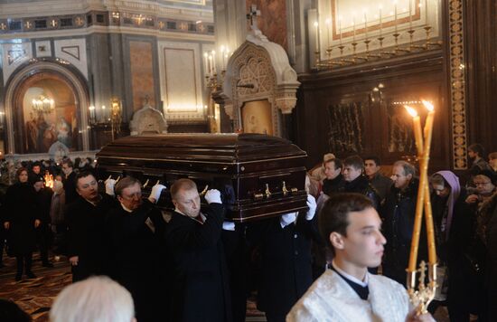 Memorial service for singer Yelena Obraztsova
