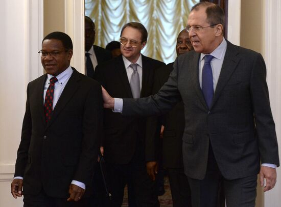 Foreign Minister Sergei Lavrov meets with Tanzanian counterpart