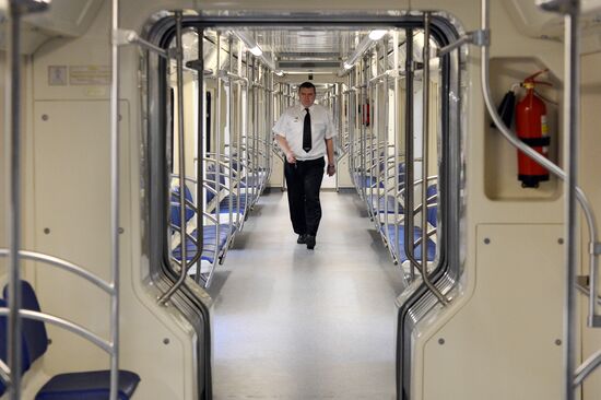 Moscow Metro presents new train
