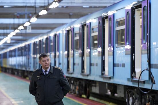 Moscow Metro presents new train