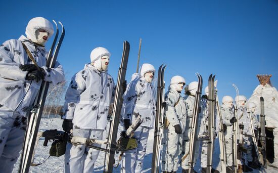 Training of cadets in the Arctic division DVVKU