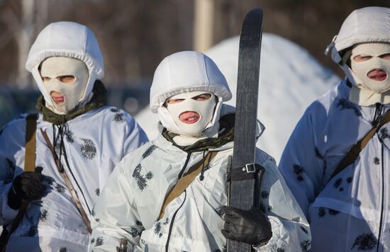 Training of cadets in the Arctic division DVVKU