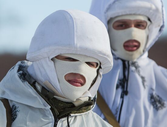 Training of cadets in the Arctic division DVVKU