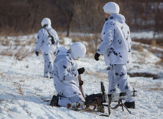 Training of cadets in the Arctic division DVVKU