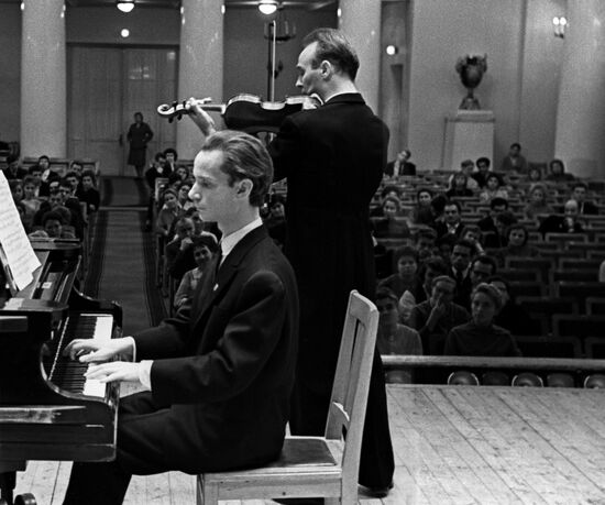 Violinist Wilfred Lehmann