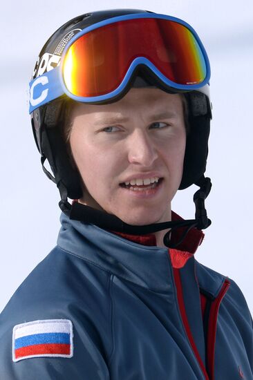 Snowboard. World Championship. Parallel slalom. Training