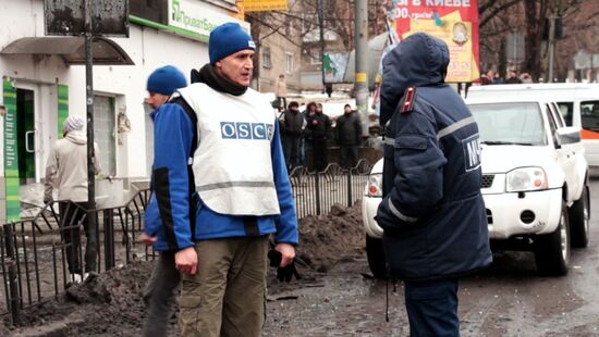 Shelling at Donetsk public-transit stop
