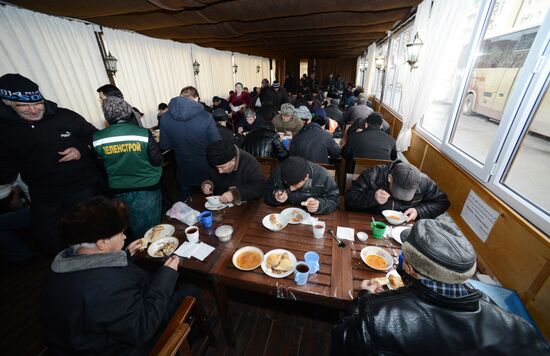 Free cafe Ikram in the center of Grozny