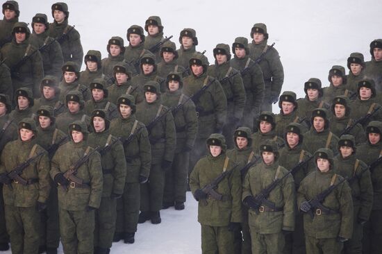 Airborne Force troops take the oath
