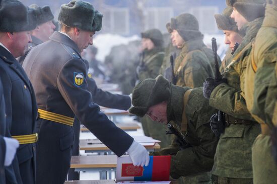 Airborne Force troops take the oath