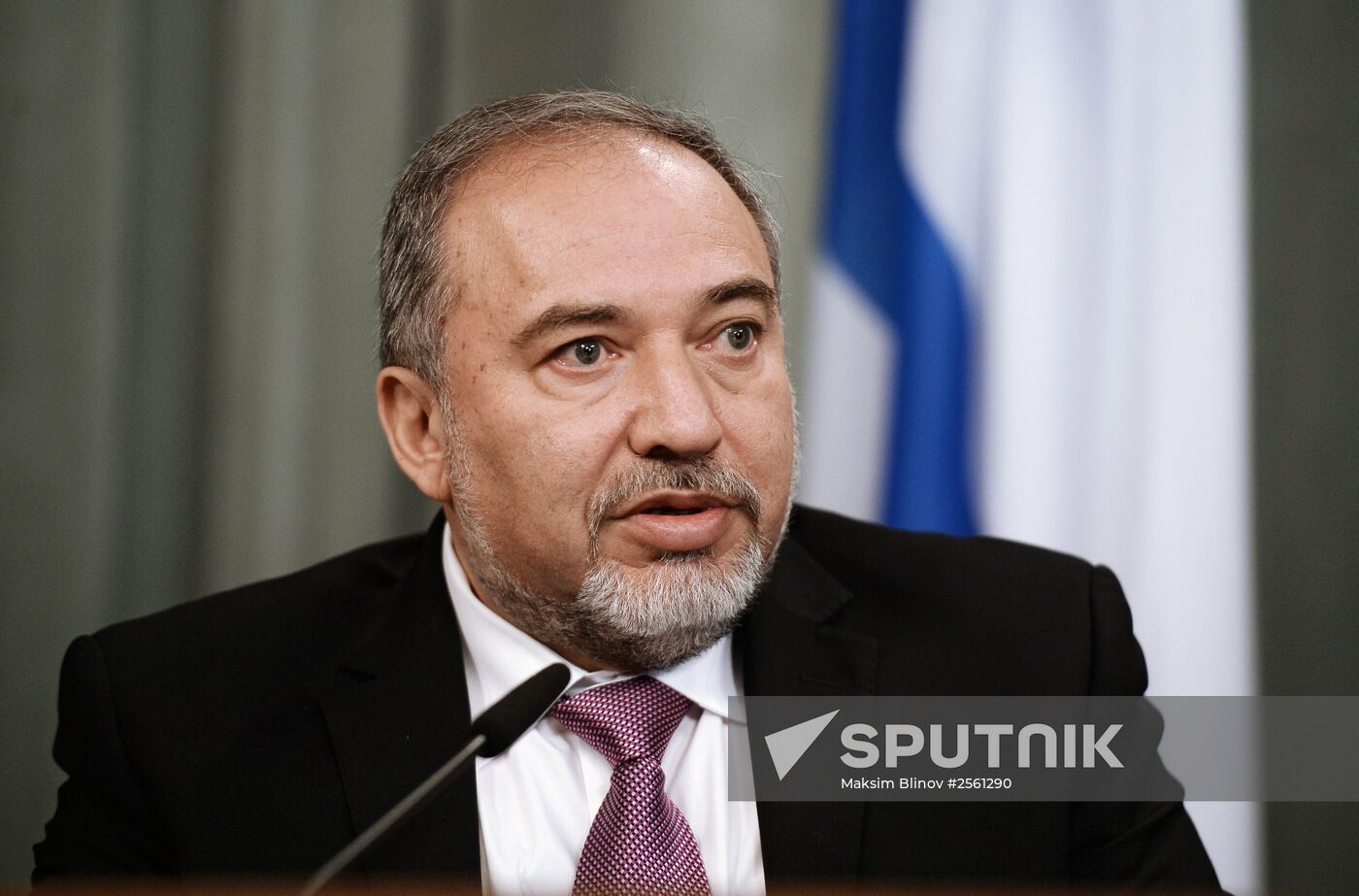 Russian Foreign Minister Sergei Lavrov meets with Avigdor Lieberman