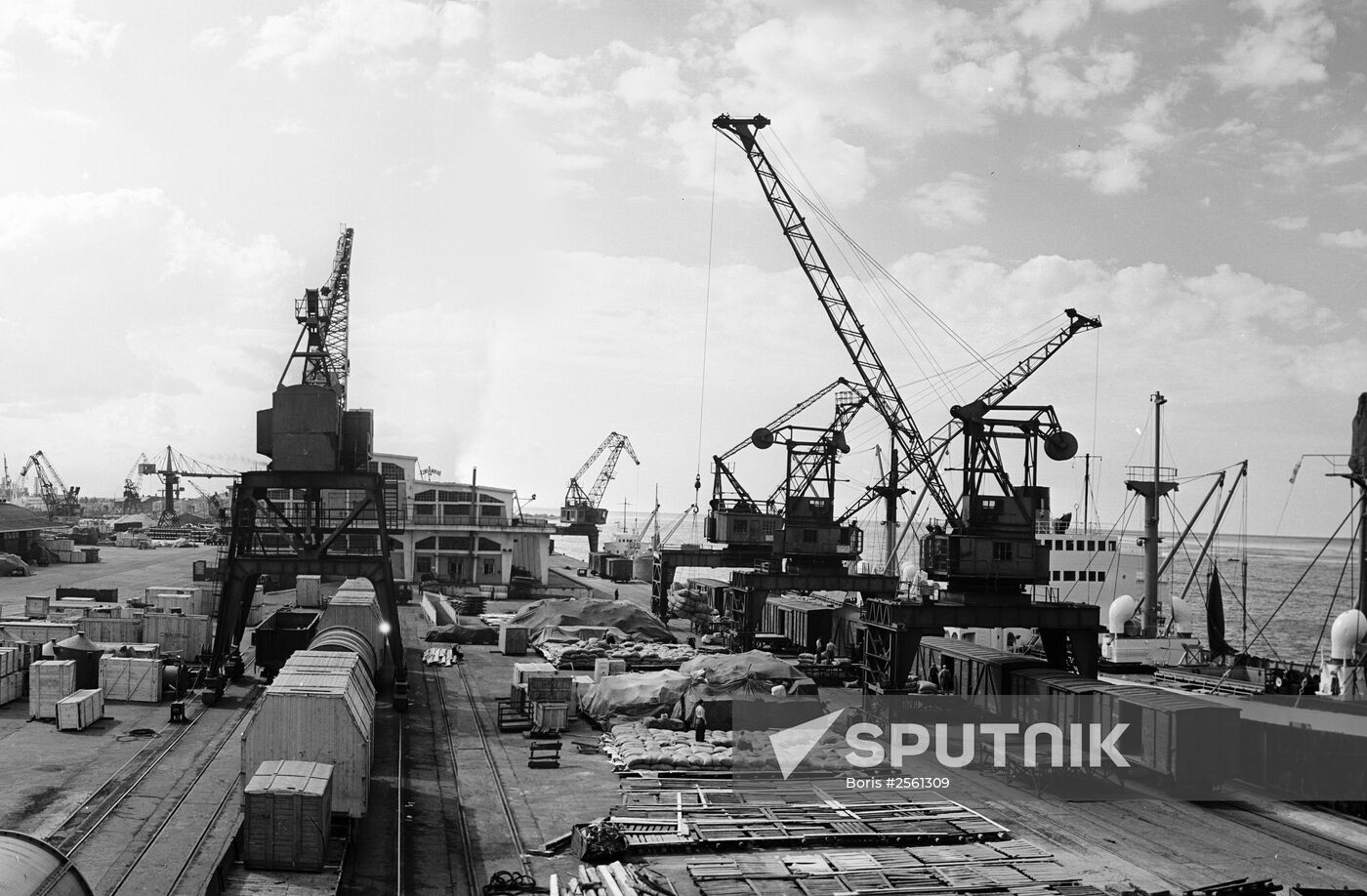 Leningrad commercial seaport