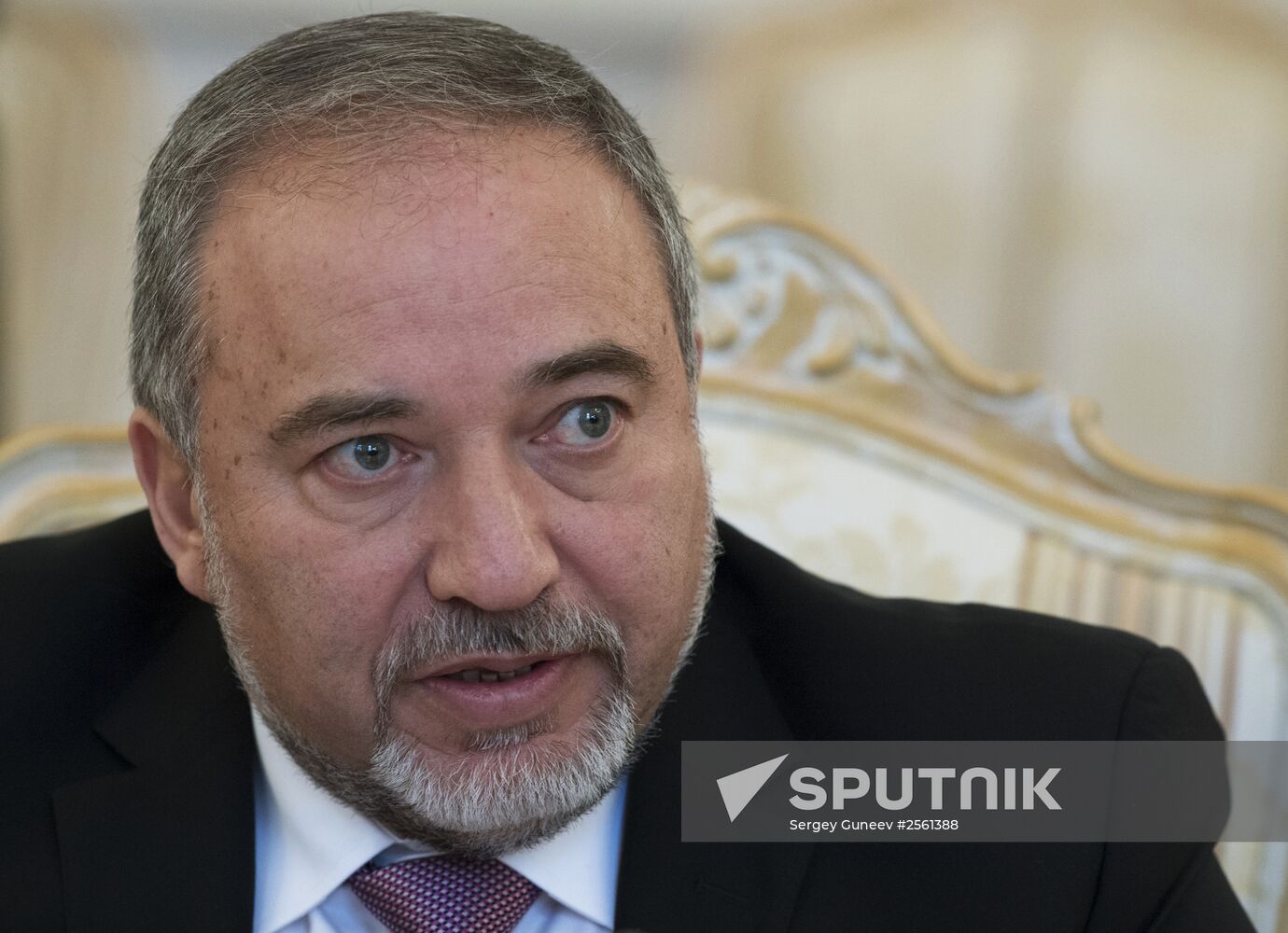 Russian Foreign Minister Sergei Lavrov meets with Avigdor Lieberman