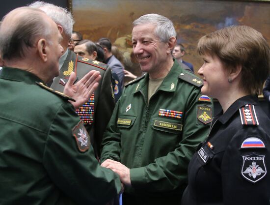 Grekov Studio of Military Artists opens exhibition in Manege