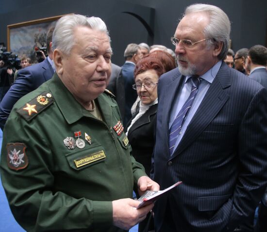 Grekov Studio of Military Artists opens exhibition in Manege