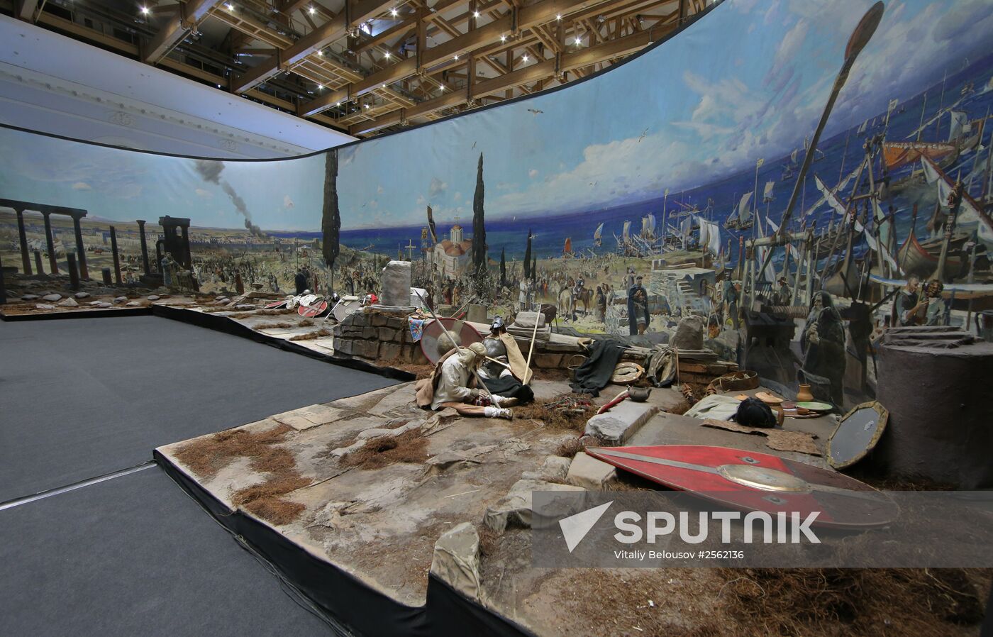Grekov Studio of Military Artists opens exhibition in Moscow's Manege