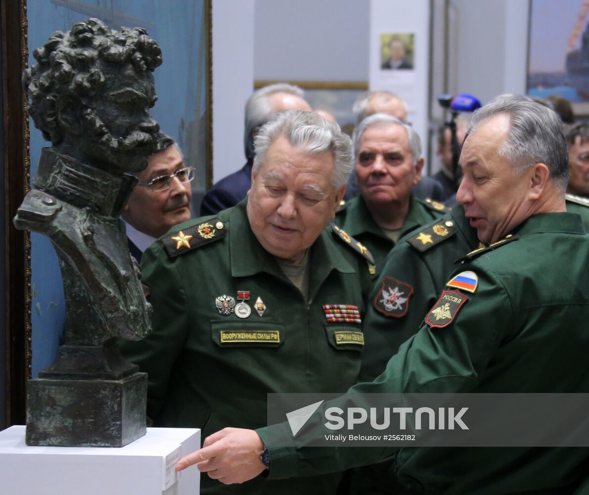 Grekov Studio of Military Artists opens exhibition in Manege
