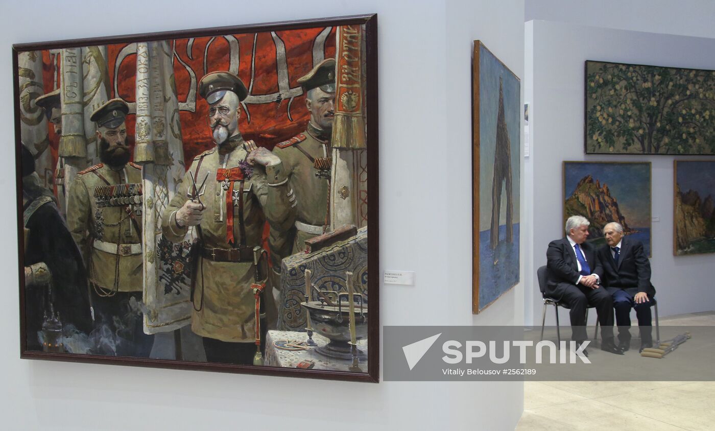 Grekov Studio of Military Artists opens exhibition in Manege