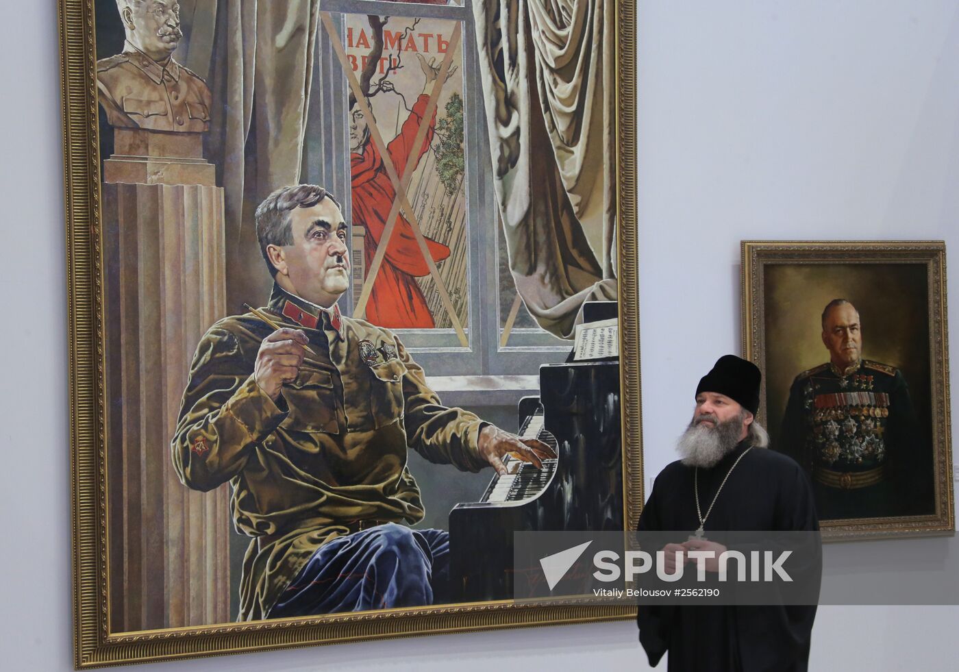 Grekov Studio of Military Artists opens exhibition in Manege