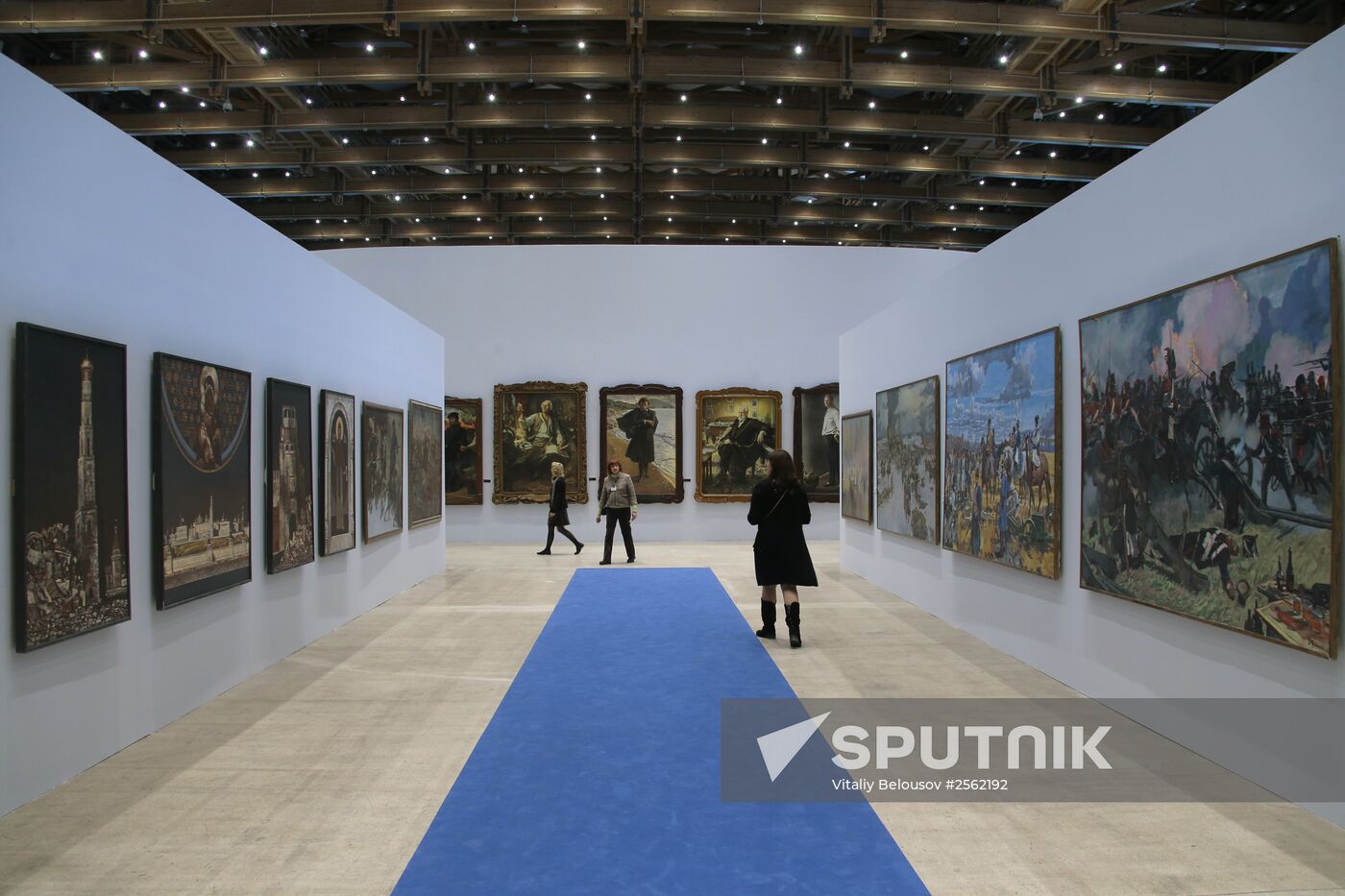 Grekov Studio of Military Artists opens exhibition in Manege