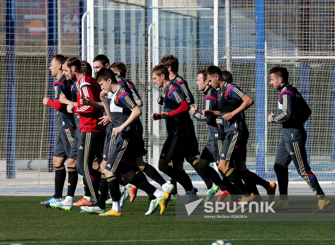 FC CSKA holds training session