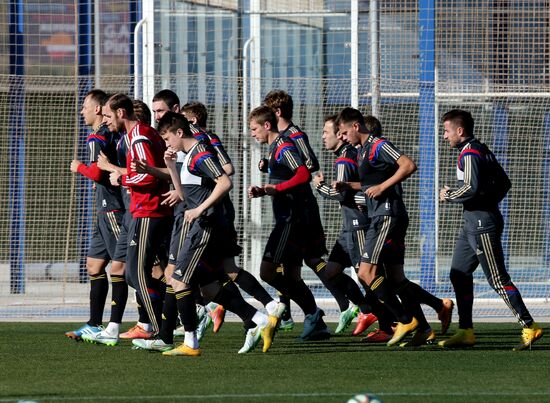 FC CSKA holds training session