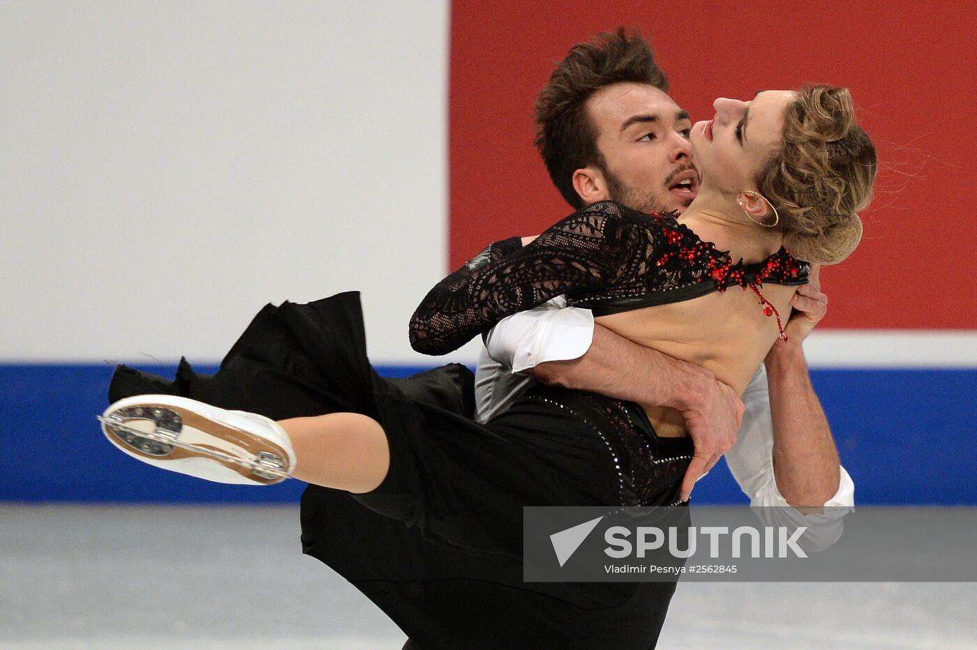 European Figure Skating Championships. Ice dancing. Short program