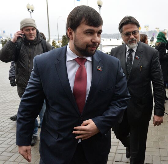 Press conference of DPR and LPR representatives in Minsk Airport