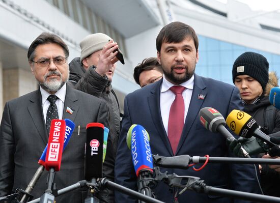 Press conference of DPR and LPR representatives in Minsk Airport