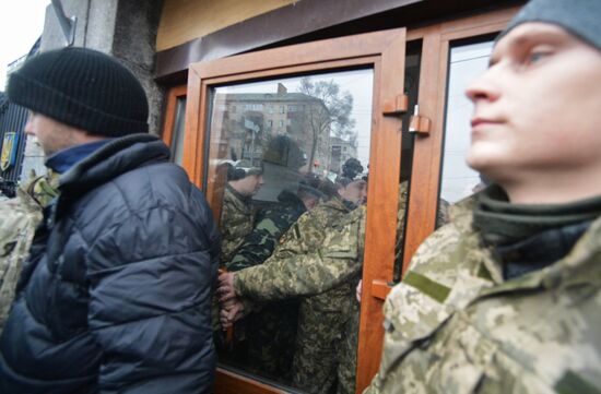 Aidar Battalion rallies outside Ukraine's Defense Ministry