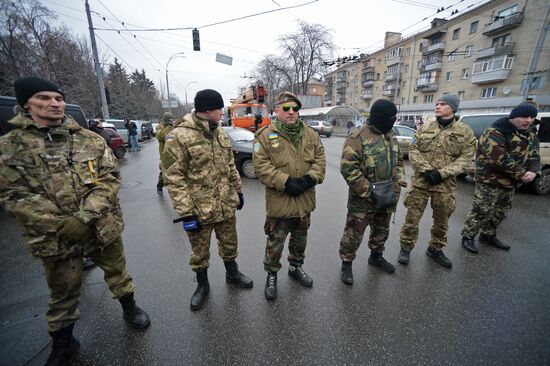 Aidar Battalion rallies outside Ukraine's Defense Ministry