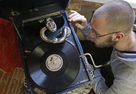 Suitcase of Memories Exhibition in St Petersburg