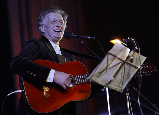 Gala marks Merited Artist of Russia Sergei Kolesnikov's 60th birthday