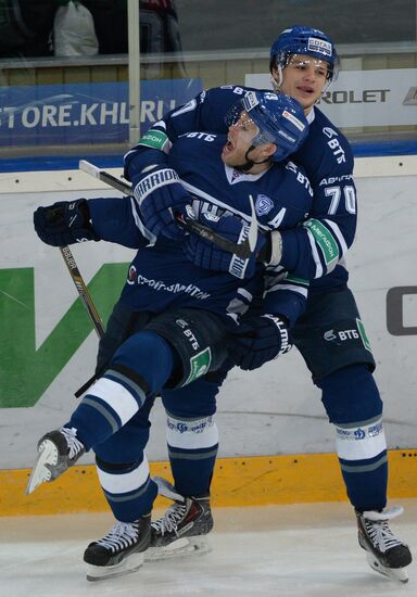 Kontinental Hockey League. Dynamo Moscow vs. Vityaz