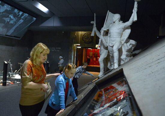 Celebrations at memorial complex on Mamayev Kurgan