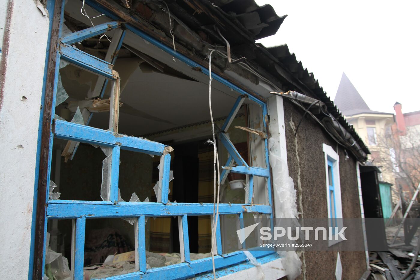 Consequences of artillery attack on Donetsk's Kuibyshevsky District