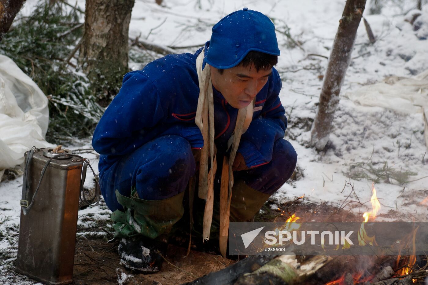 ISS crew takes survival course