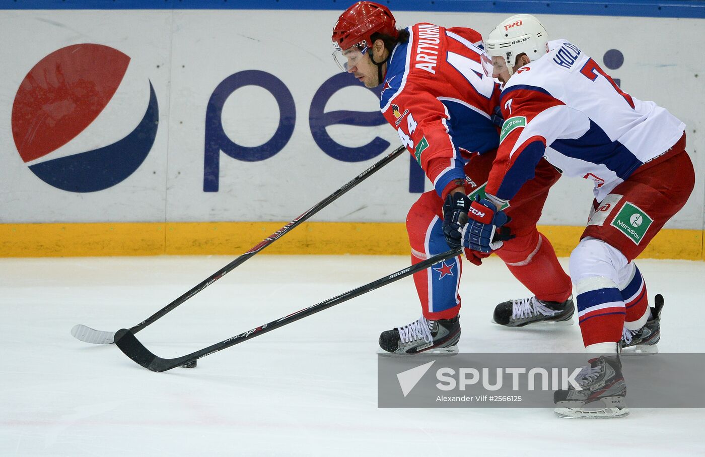 Kontinental Hockey League. CSKA vs. Lokomotiv