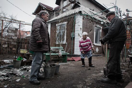 Consequences of artillery attack on Donetsk's Kuibyshevsky District