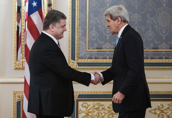 Meeting of Ukraine's President Pyotr Poroshenko and US Secretary of State John Kerry