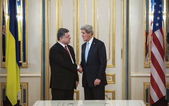 Meeting of Ukraine's President Pyotr Poroshenko and US Secretary of State John Kerry