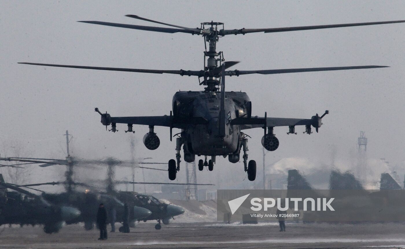 Helicopter flight training in Primorye Territory