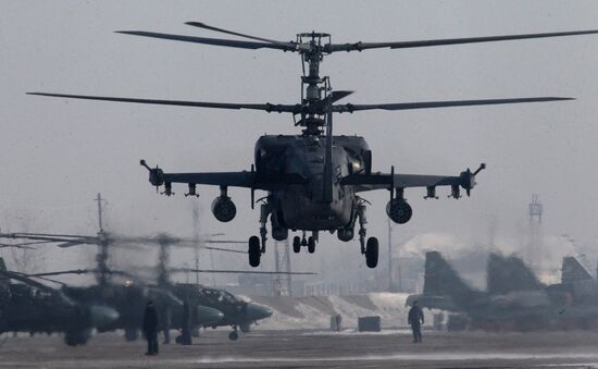 Helicopter flight training in Primorye Territory