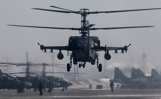Helicopter flight training in Primorye Territory