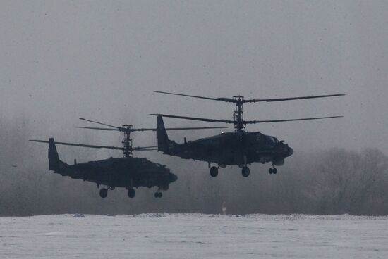 Helicopter crews conduct training flights in Primorye Territory